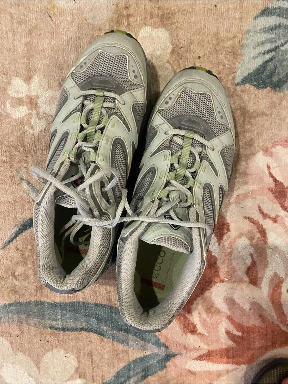 Ecco Men's Light Gray Athletic Sneakers with Green Accents rxp1060 8/8.5 EU 42M